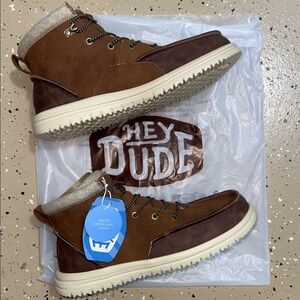 NWT Hey Dude Bradley Classic Tumbled Boots
